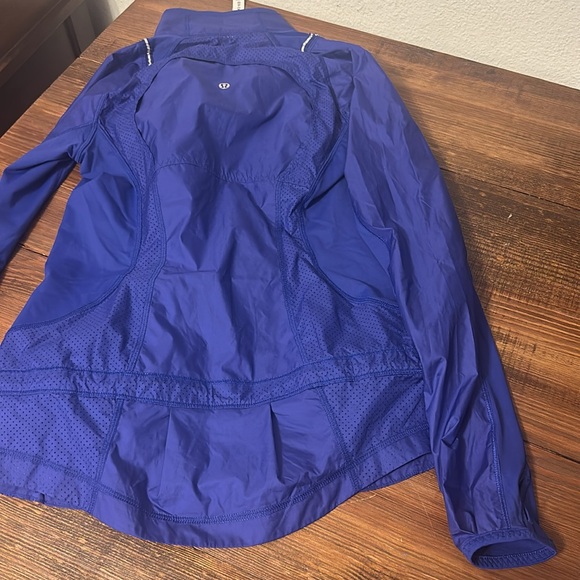 Lululemon Run: Nothin' But Run Jacket
Pigment Blue - Picture 8 of 8